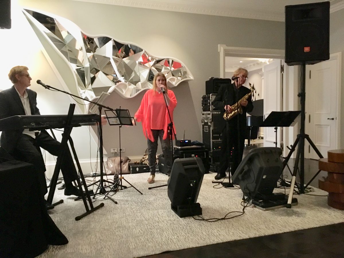 Tongue & Groove Aucklands Top Covers Band